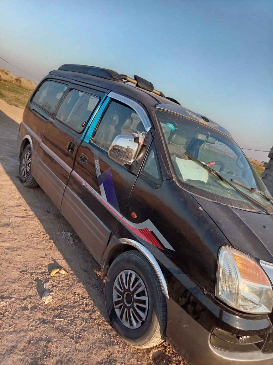 لسلام عليكم  للبيع ستاركس م 2007 محرك مفتوح كير عادي السياره مصفره تحويل مباشر ما بيهه اي ضربه السعر 55 وبيهه مجال مكان السياره ذي قار الرفاعي .
@مكلف_بالنشر للاستفسار ***********
