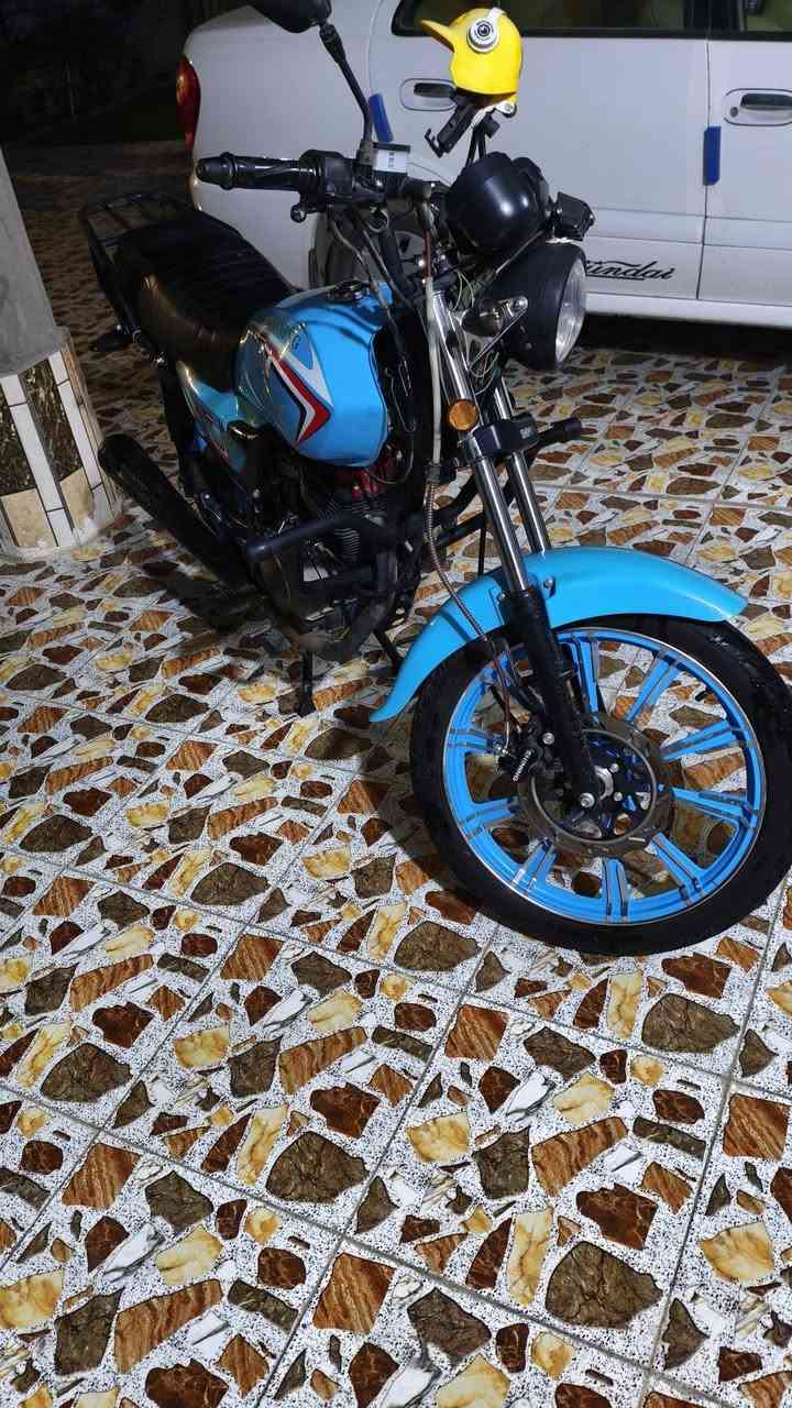 شانك للبيع موديل 25 دراجه بلاديه
بعده على وضع الشركه مكفولة كفاله عامه دراجه حته رجه مابيه ودراجه أنضف من الصور وبعده جديده كهربائيات كله شغاله نكره سلف بكل وقت وصفر رجه 
سعر مليون  وبيه مجال ورحمه لهلكم لحد يطب اذا ما يشتري  مكان جزيره البذياب رقم ***********
