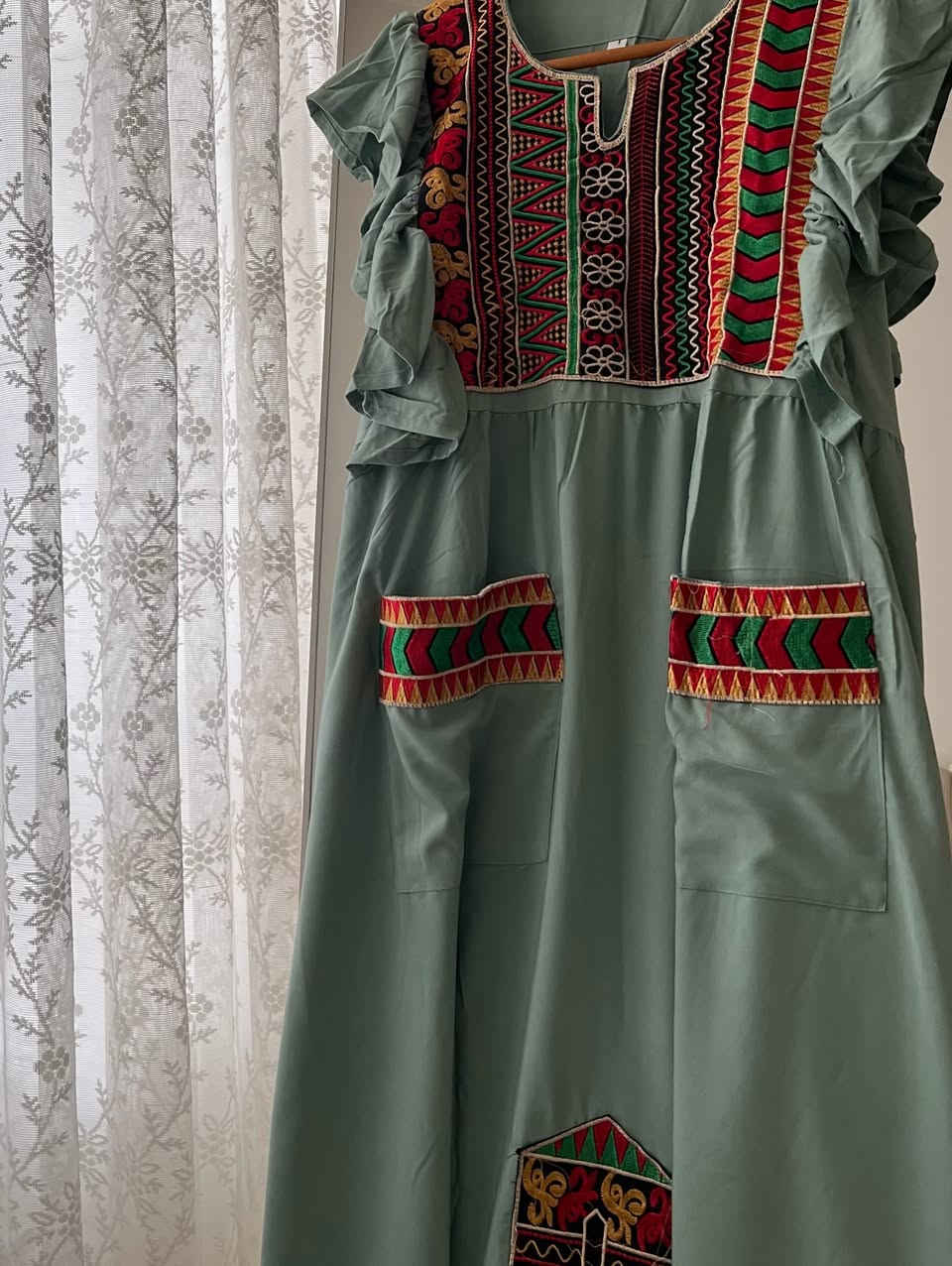 شلحة رمضانية متوفرة بالالوان ( ابيض، وردي،فستقي )بسعر 15 الف.     🌙⭐️


**إذا كنت صاحب هذا الإعلان وتريد حذفه لأي سبب، رجاءا أرسل رسالة إلى الدعم الفني**