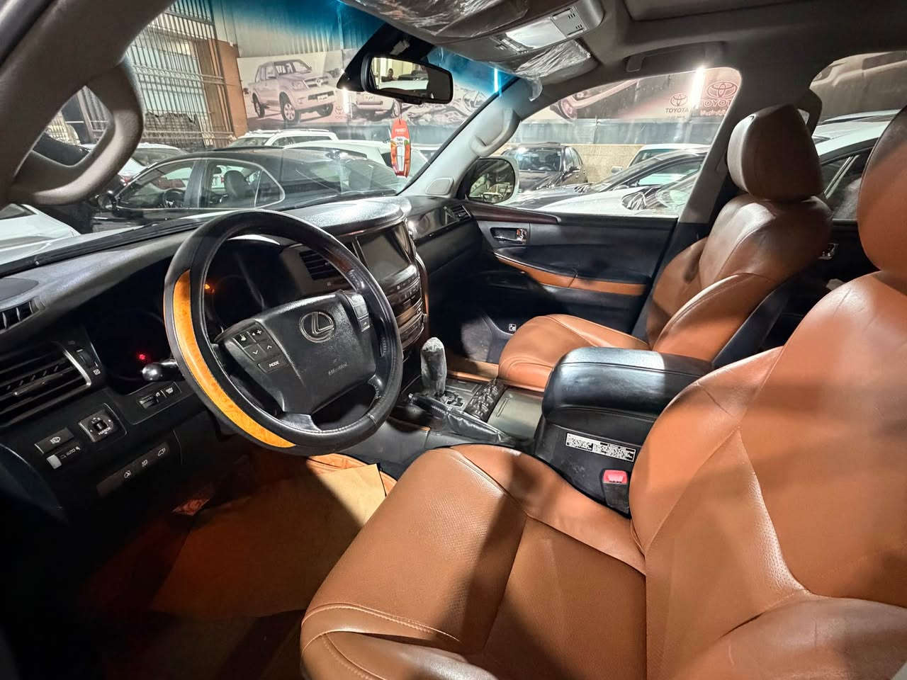 2011 LEXUS LX570 ful ful نيو بؤنيت سبوخ چاملخ سبوخ پێشوپشت کەپس گێرو مەکينە بە شەرت Km160 أربيل, العراق


**إذا كنت صاحب هذا الإعلان وتريد حذفه لأي سبب، رجاءا أرسل رسالة إلى الدعم الفني**