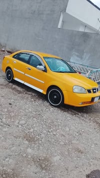 اوبترا • ٢٠٠٤ • كاميرا خلفية