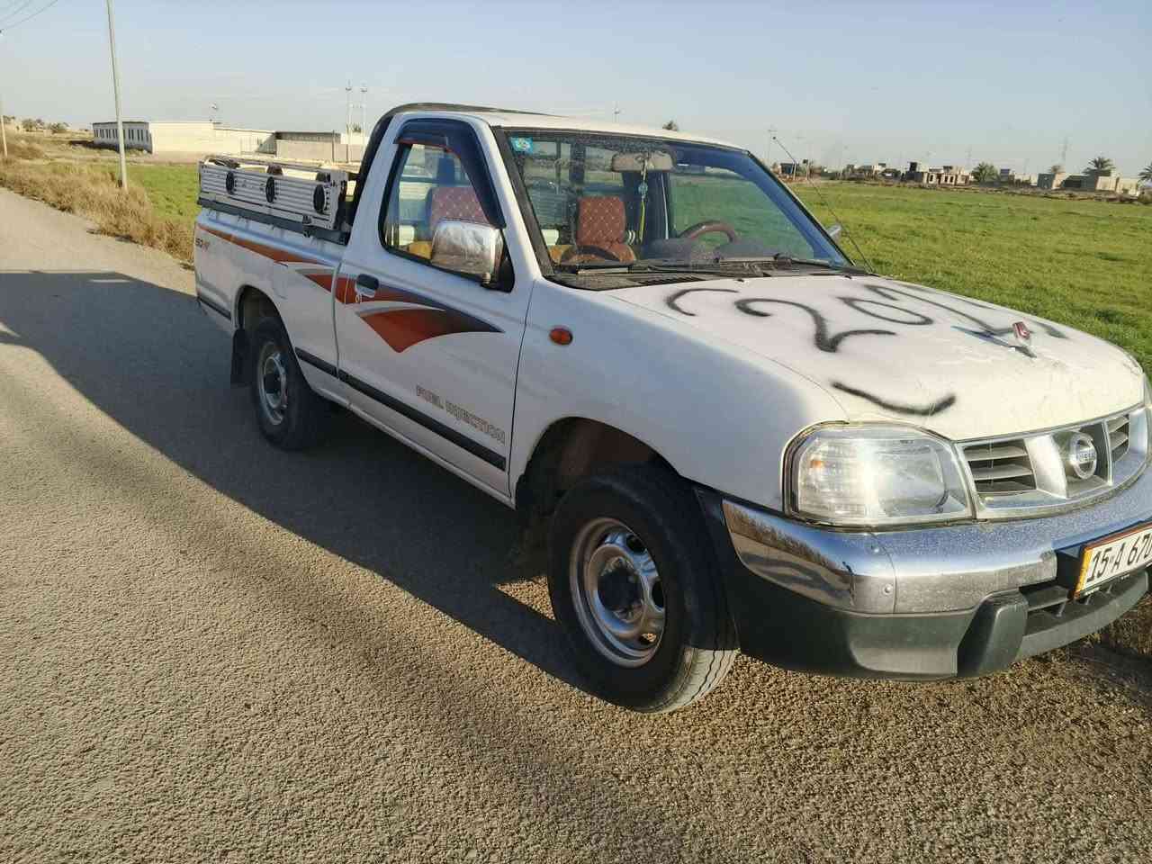 السلام عليكم البيع نيسان موديل 2013سياره مكفوله كفاله عامه ما عذا جاملق الخلفي به صبق لباقي مكفول رقم نبار نكليزي بسمي شخسين سعره 1005مكان سياره النبار لصكلاويه رقم صاحب سياره ***********
