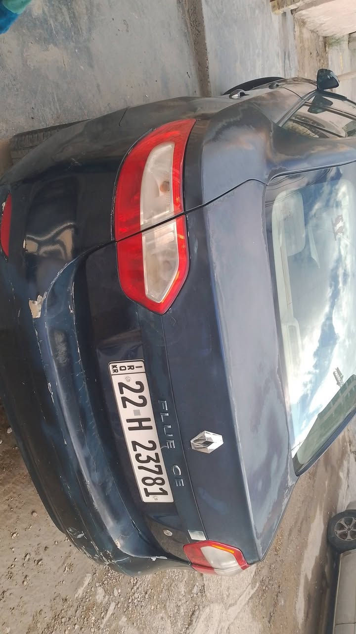 السلام عليكم رينو فلونس مودل 2011  مكينه نيسان تيدا بلاد كير AT  امبدل بنيد ودعاميه رقم  اربيل هزه جديده السعر 49 وبيها مجال مكان السياره بغداد الدورة ***********
