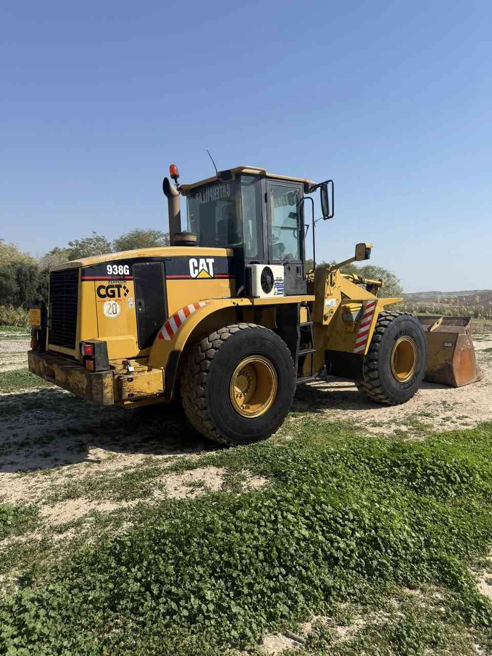 السلام عليكم
شفل كتر 
موديل 2003 
كهربائي 
رقم سليمانية بإسمي
گير محرك اكسل / مامفتوح
جكات/ مامفتوح
13 الف مشتغل
دگمة طسة  تبريد +سبلت  فول فول مواصفات سعر 495مكان كلار ***********
