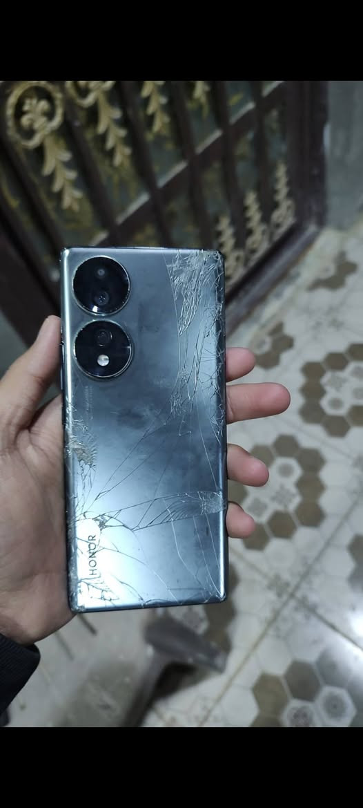 هونر 70. كله بلادي. شاشه 120هيرتز. مراوس او بيع سعر 230الف قفل. ويرهم مراوس ايفون مكاني بغداد ابو غريب


**إذا كنت صاحب هذا الإعلان وتريد حذفه لأي سبب، رجاءا أرسل رسالة إلى الدعم الفني**