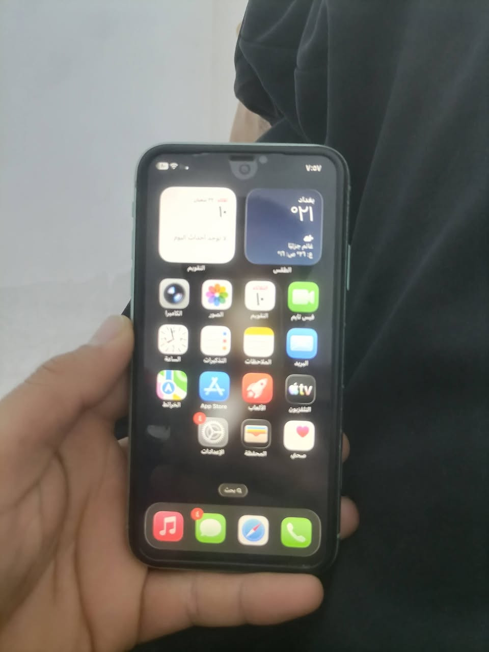 السلام عليكم ايفون 11 عادي السعر نار بالخاص ***********
