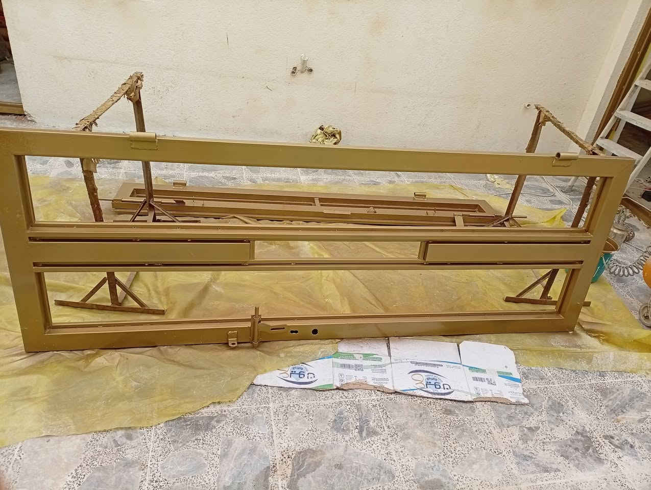 صباغ شبابيك سعر واحد 18 الف اتصل ع رقم ***********
