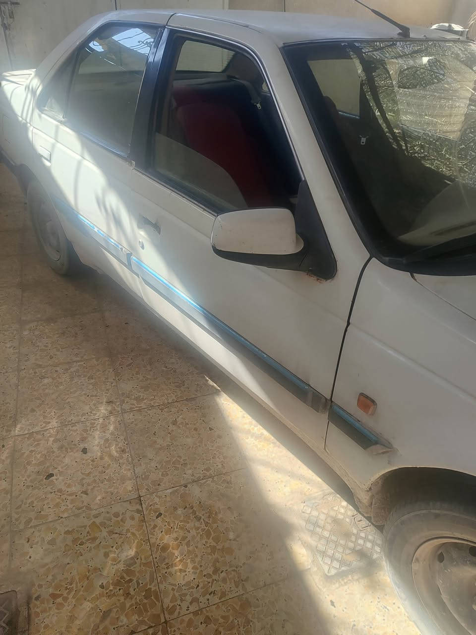 بيجو 405.  موديل.  20014.   سنويه منتهيه.    محرك يبخر ***********
