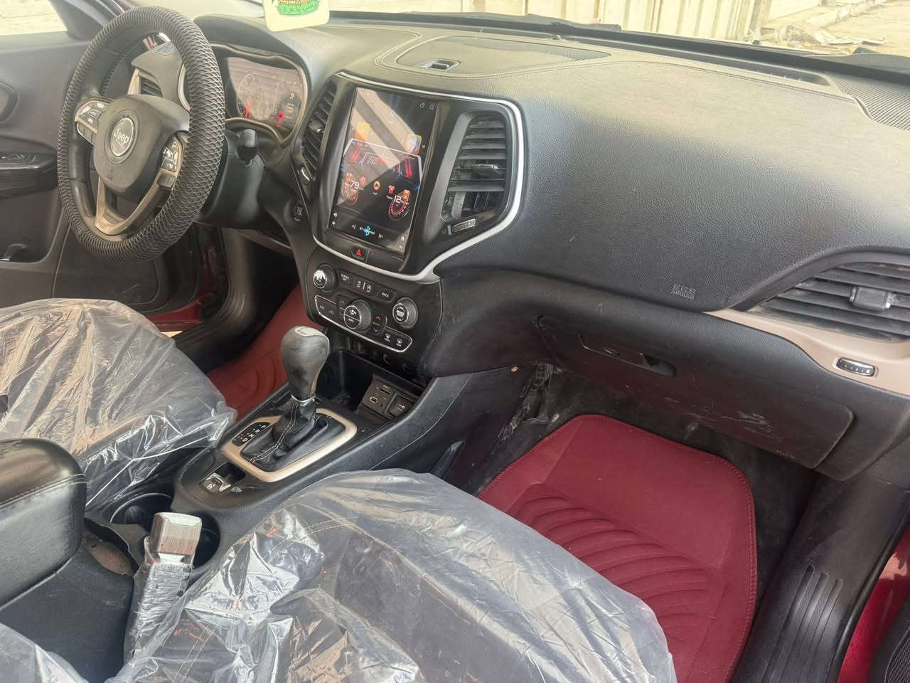 جيب بزون موديل 16 رقم ذي قار انكليزي وارد امريكي حادثها باب امبدل وجاملغ بيه صبغ الخلفي كير ومكينه كفاله حداده جديده تبريد قطعتين حجم المكينه 3200سته اسرندر سونار ويه الصور وشوفه سعرها 118 وبيها مجال مكاني ناصريه الفضليه الشراي يتصل ويدلل
***********
