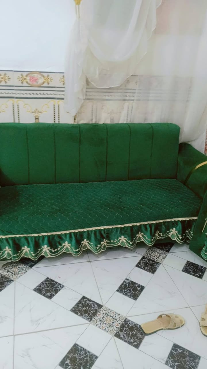 تخم للبيع بيه ضرر من وره بس يصلح يردونه 250وبيه مجال الشراي العنوان تضحيه بشارع العياده


**إذا كنت صاحب هذا الإعلان وتريد حذفه لأي سبب، رجاءا أرسل رسالة إلى الدعم الفني**