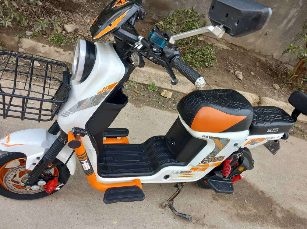 دراجه شحن للبيع جديدة استخدام قليل فول مواصفات ٢٠٢٦  السعر ٤٢٥ وبيها مجال مكاني ديالى بعقوبة المفرق *********** بعقوبة, ديالى
