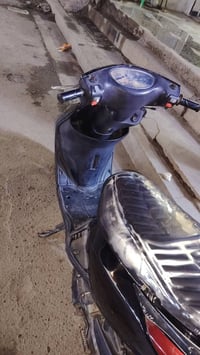 دراجة بريز للبيع سرعة 140 المكينة بلادية  السعر 490 وبيها مجال بسيط  ل...