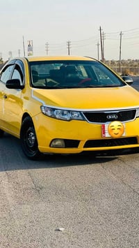 سيارة فورتي. 2011.   كفالة عامة.   عدة الجاملغ الخلفي.  فقط. سيارة خير...