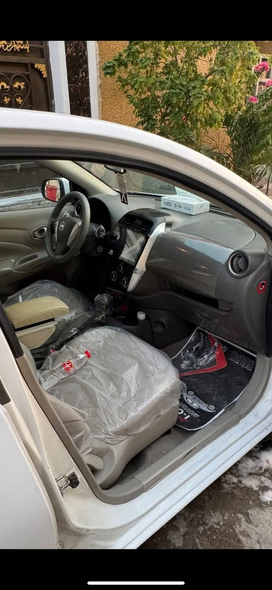 نيسان سني 2018
السياره بيها قطعه وحده صبغ باب الراكب وبيها بارد بسيط السنويه تسقط ب2030 والهزه شهر 7 هاي السنه كشر نضيف وشاشه وابل كار بلي ملاحضه يرادلها  مشط استين فقط بي طبطبه لاكن الصدر وخداديه وتايرات كله جديد فقط مشط استيرا مكانها انبار فلوجه وتواجد بغداد  السعر 93 ورقه قفلل 

***********
