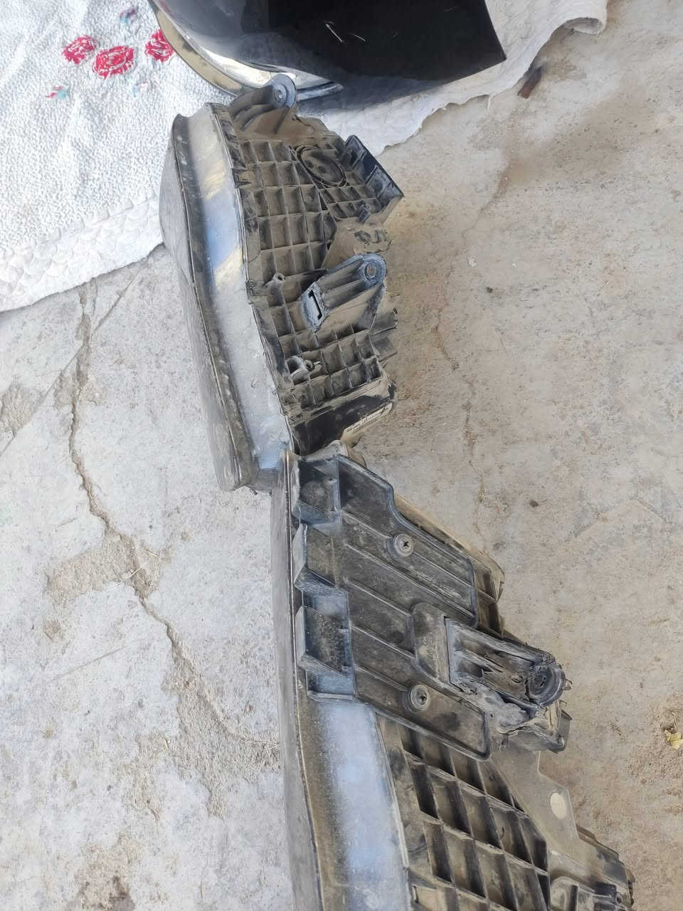 السلام عليكم دعامبه كامله مع زوج مازدات السعر 300 دولار مكاني بغداد قرب علوة الرشيد  الدورة ***********. ***********
