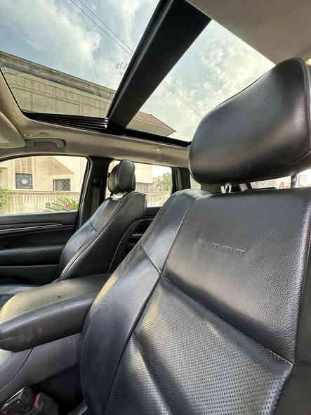 السلام عليكم بدون ايرباك
جيب سومت

موديل 2019

ماشيه 60الف 

السياره  فوول للاخير ١/١ 

السياره وارد كندي متجي صور حادث بيه جاملغ وبنيد وباب صبغ بدون ايرباك 

__________________________________

جكات 1+1

مكينه 6 3600

بصمة

بانوراما

رادار امامي

اوتو بارك بلادي 

داخل جلد  جوزي 

كشنات الاماميه كهرباء

كشن سايق ميموري

مري قلاب ع بك

رادارات جانبيه

جنطه كهرباء

تدفئه وتبري بالكراسي 

ماوس فور ويل وانظمه قياده 

حساسات امامي 

حساسات خلفي

شفتات استرين

دكمه ايكو 

نظام سبورت

نظام اطفاء محرك عند الوقوقف

تدفئه استرين 

شاشه 8.5 انج 

شاشات خلفية 

كامره خلفيه دواره  فول HD 

لايتات عدسه داينمك 

كشافات ليد 

ويل حجم 20 انج 

  السياره كلشي مناقصها….  

سعر 237 وبيها مجال

مكاني بغداد 

للاستفسار /  ***********
