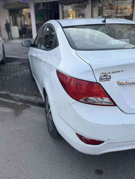 السلام عليكم 
اكسنت ٢٠١٦ خليجي مكفوله 
البيها موضح كدامك بل صور غير هل شي مابيها بدون صبغ فقط دعاميات 
ماشيه ١٠٠ الف 
رقم بغداد 
عنواني بغداد العامريه 
السعر ١١٢ وبيها مجال 
***********
