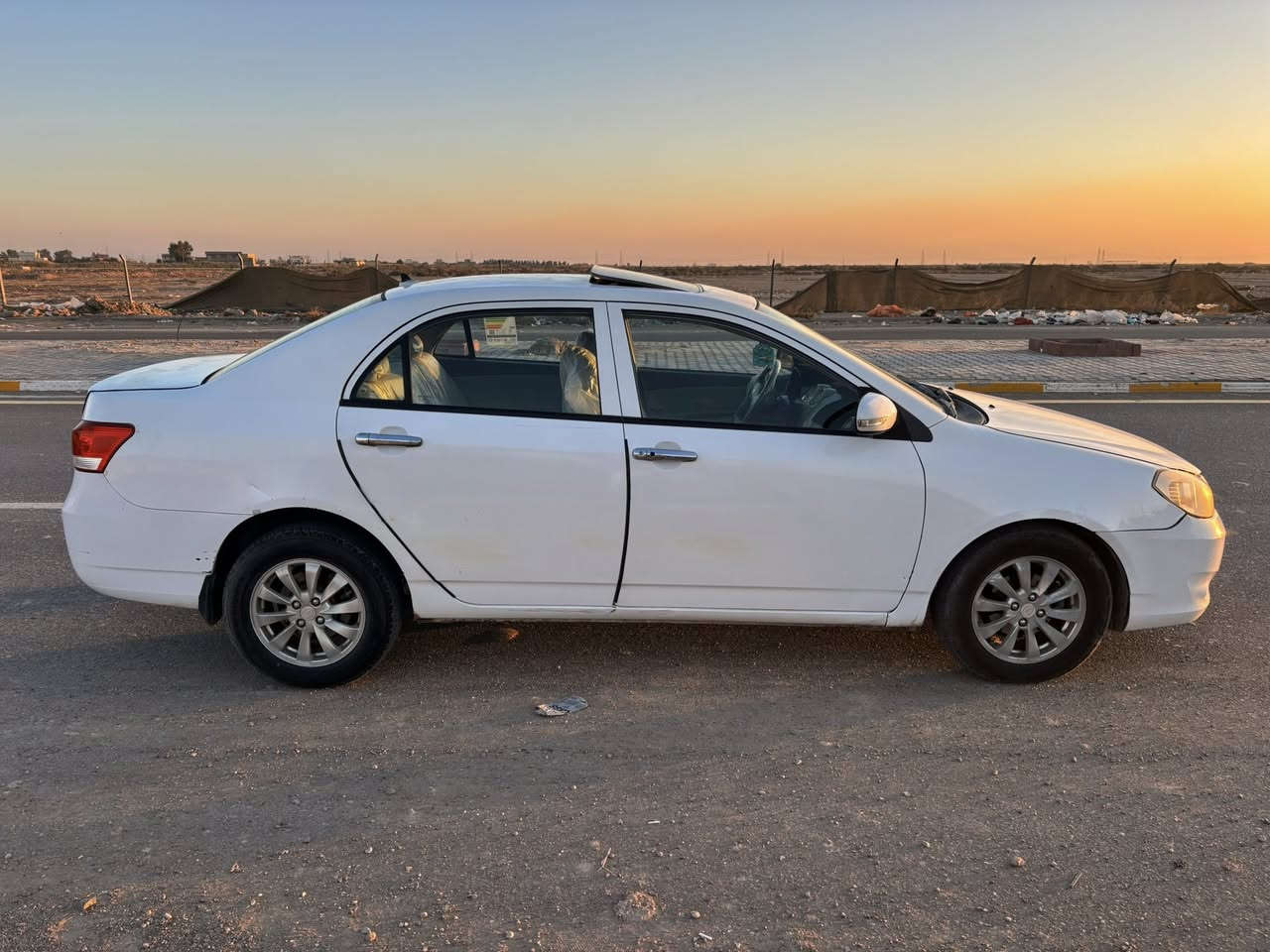 السلام عليكم BYD G3 موديل 2013 گير اوتو خير من الله  عليها تخم نوزلات وبلكات ومجاول جديد وتخم تاير جديد تبريد ثلج وتدفئه كشنات جلد بلاد ترحيب اشاير بالمري فتحة رقم ديالى
بيها شوي نقوصات
مكاني بغداد/الحسينية مال راشدية
السعر 55 وبيها مجال حگ الجيه
‎*********** للاتصال
*********** واتساب
