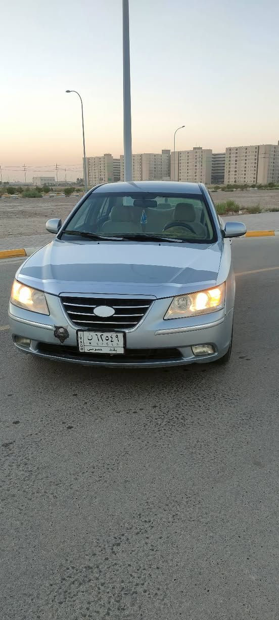 سلام عليكم سوناتا للبيع 2009خليجي  محرك 2400 سياره بسمي سنويه 31 رقم جديد سعر 110سياره جاهزة حله من صوره شراي يتوصل ***********
