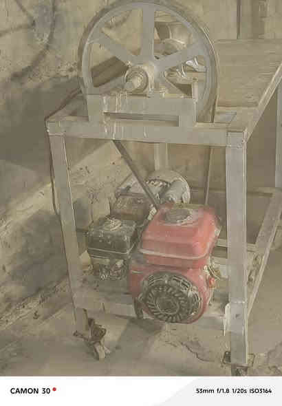 مكينه ثرم  مال مطاعم تشتغل عل بانزين و الكهرباء شغاله شرط الفحص المكان ديوانيه حي العسكري رابع    للاستفسار   الرقم ***********
