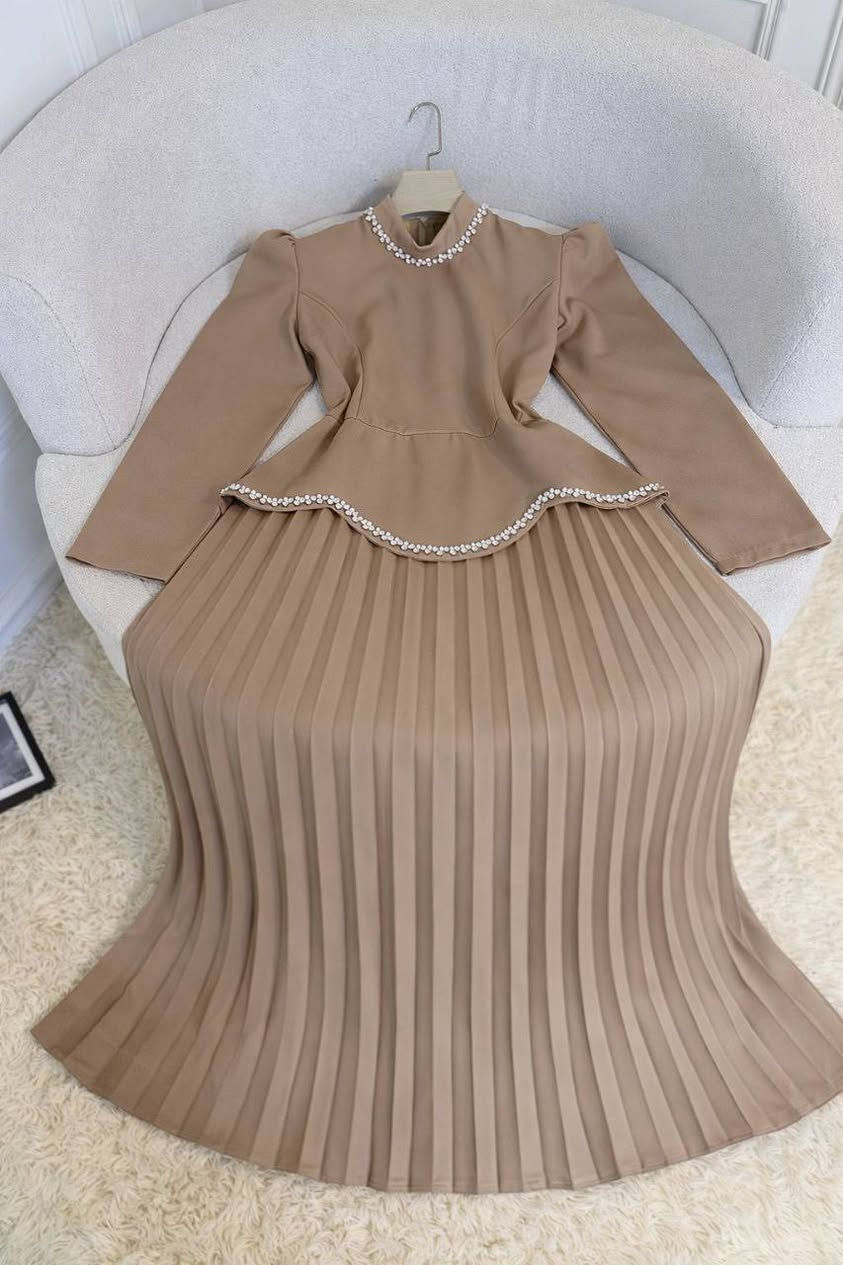 فستان ملكي❤‍🩹
السعر 36 الف 
خامة هوريم دابل تركي
38-40-42-44-46-48

متوفر توصيل


**إذا كنت صاحب هذا الإعلان وتريد حذفه لأي سبب، رجاءا أرسل رسالة إلى الدعم الفني**