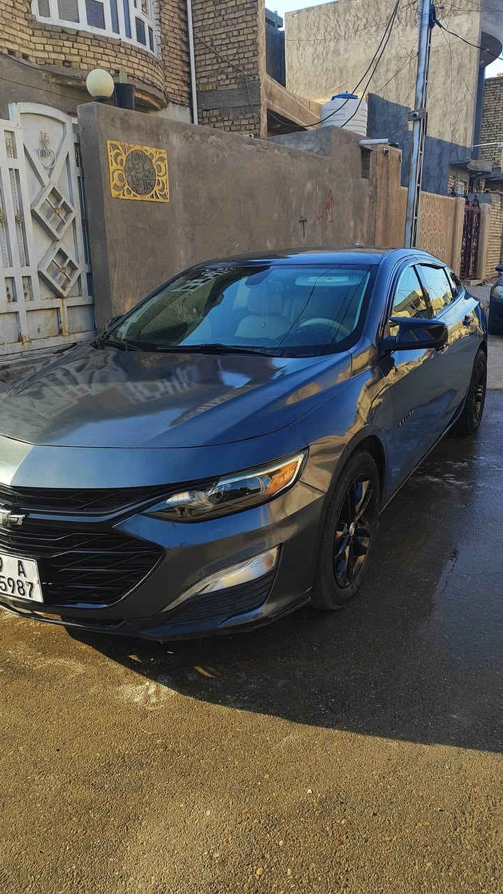 السلام عليكم بيع مستعجل
ماليبو موديل 2020 رقم كربلاء دولي سنوية نافذة2030معوقين باقيلها سنة وتصير حرة 
سنوية2028 مصبوغة عام مكفولة من الكص والشواصي مكينة كير تبريد مكفول
تخم تاير جديد سيارة كلشي مناقصها مكان كوت سعر78وبيها مجال بسيط ***********
