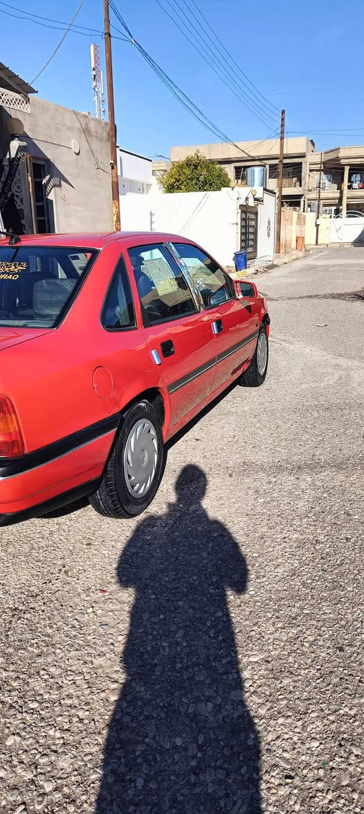 السلام عليكم اوبل فكترا موديل 91 حجم 16دوش سنويه 2030 رقم دولي شرط التحويل  محرك وكير بل شرط  لا تبخير ولا تنغيص قفل مركزي دفتر بانزين شاشه دايمون سماعات 4 مال الانترا تايرات جدد صدر شرط السياره كلها بلاد مال جناي مكان السياره كركوك قضاء الحويجه حي العسكري  السعر 45 بيه  مجال طكه خابرني *********** ودلل كركوك, العراق
