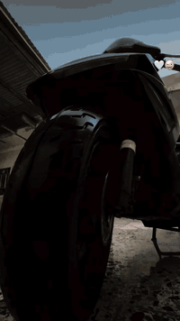 ماكس مضلع بس حولت ألون احمر السعر 600 و بيهة مجال تواصل 07716477430