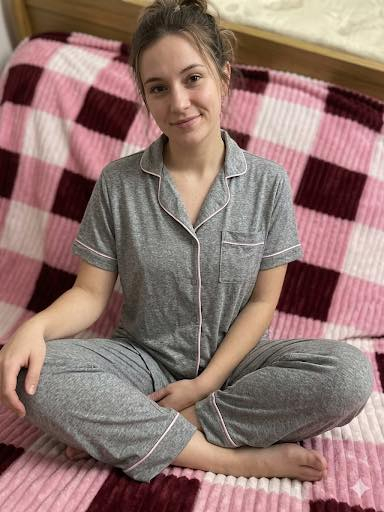 تراك نسائي قماشه قطني ميه بل ميه بارد خامه صيفيه مريحه جدا بل لبس بجامه تسعين طوله وكيلوت كصته كلش حلو ومريح وأنيق بل ليس فقط هذه اللون متوفر موجود قياسات وايضاً قياسات خاصه جديد ليبل سعر القطعه 8 وكل قطعتين ب 15 قماشه مكفول بنات


**إذا كنت صاحب هذا الإعلان وتريد حذفه لأي سبب، رجاءا أرسل رسالة إلى الدعم الفني**