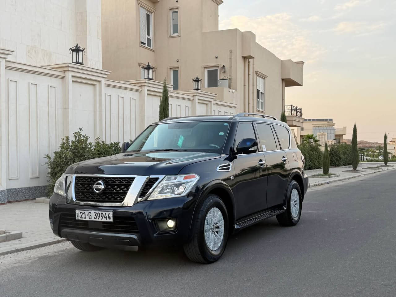 ﷽
‏ NISSAN ARMADA2020  
نيسان ( أرمادا2020) فول مواصفات بدون فتحة
لون نيلي مميز

◽️محرك ( V8 5.6L ) تمانية سلندر🚀🚀
🔷داخل ابيضّ 
🔷ماشيه ( 67 ) الف  حقيقي
🔷سياره فول مواصفات بدون فتحة
🔷محرك _(5.6L)-(v8)
🔹گير محرك بشرط مامفتوح جديد كل على وضع بيلادي

◽️سيارة بيها ( بس جاملخ صبوغ ) بدون دواخل بشرط
🔹سيارة جديد حيل حيلوة نضيفة
🔹سيارة داخل و خارج كل جديد كل على وضع شريكة

◽️مواصفات
🔹( بصمة - رادار   - تشغيل عن بعد - صندوق شفت - ٧ راكب  - كشنات تتفيئة - كشن و ستيرن خزن -تبريد مركزي - حصاص أمامي و خلفي - لايت ليد و زينون - داخل فورميكا -  بعد )

◽️محرك كير  بشرط مامفتوح
سياره حيل نظيفه كلشي علي بلاد لوك
بسميً السنويه بشرط تحويل و خرامه
سياره مابيها دينار مصرف كامل من كل نواحي

◽️نظافه ١٠٠٪؜ كامل سيرفس بدون نقص و بدون مصرف سياره اي نقص مابيها 
4 أيطارات جديدة تاير و ويل

نفسي يوم /تحويل و كاله حاظر
مكان / داخل  أربيل 🌆

◽️سعر _ 210 مجال بصيط 🔐
◽️موبايل /*********** ::: *********** 📲
 
انشاء الله إيلي عجبة صاير قسمة الهلة ✋✋ أربيل, العراق
