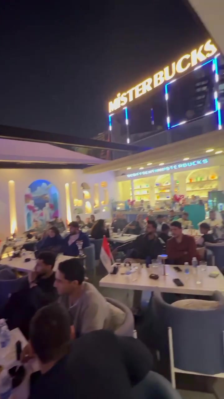 مطعم مستر بوكس يرحب بل ضيوف 
حجز طاولات 
وحجز حفلات يوجد طابق خاص للمناسبات 
للتواصل 
اليرموك اربع شوارع 
مقابل مادو
***********
