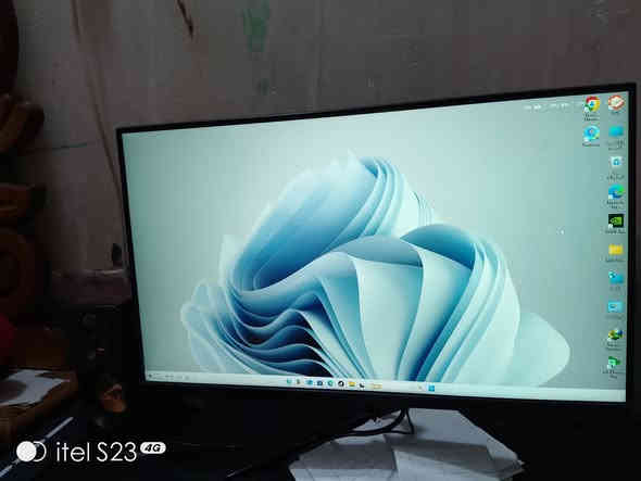 شاشه حجم 24 جديده كلش العرتزيه 144 السعر 150 بغداد***********
