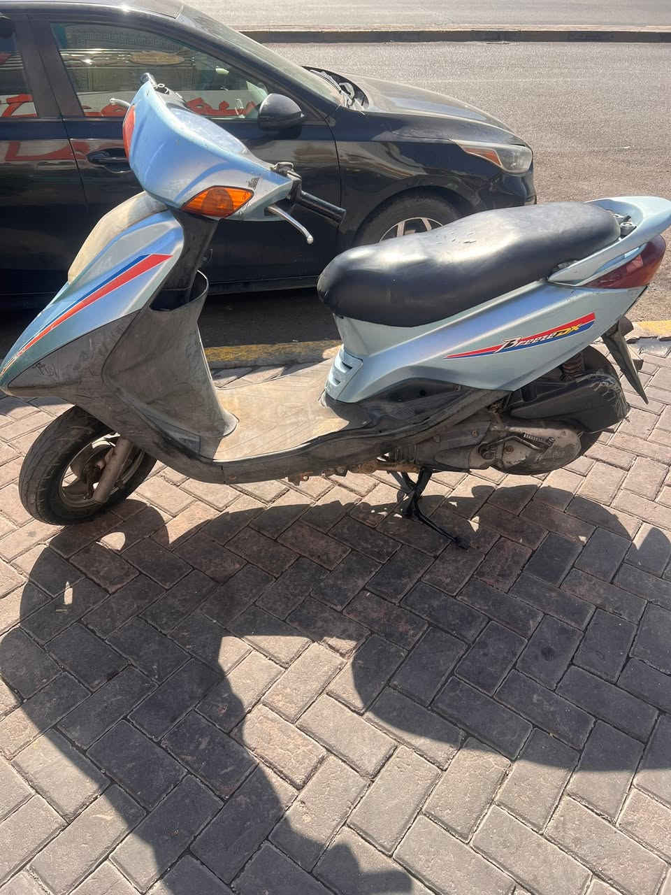دراجه ابريز دراجه كامله نقص بس باتري هندر فقط يعني شد بارتي تشتغل مكان حي اور سعر 450 وبيه مجال ***********
