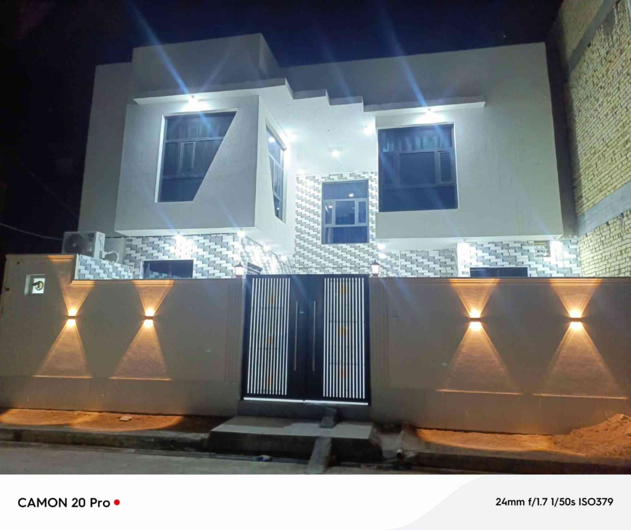 🌺اللهم صل على محمد وال محمد🌺

#دار سكن في حي الحكم قرب المستوصف 

#المساحة 250 متر طابقين بناء 2025

#الطابق الاول غرفتين وصالة كبيرة وبراني كبيرة ومطبخ حار وبارد وصحيات داخلية وخارجية
 والطابق الثاني 3 غرف وصالة وصحيات 

#السعر 240 مليون مع المجال 

#ملاحظة يرهم مراوس ابيت اقل سعر مع الفرق 

للاستفسار اكثر عن موقع العقار الاتصال على الارقام التالية او مراجعة مكتب عقارات المختار شارع زمزم قرب حسينية السيدة زينب عليها السلام مجاور عمارة ابو بسيم 

*********** يوجد واتساب 
*********** يوجد واتساب
