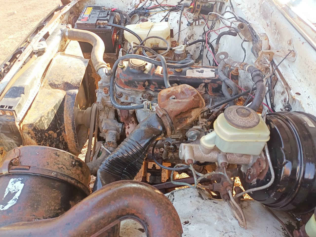 للبيع بيكم ٨٥رقم ديالى سياره تريد صبغ وجاهز سعر ٢٠وبيه مجال ***********
