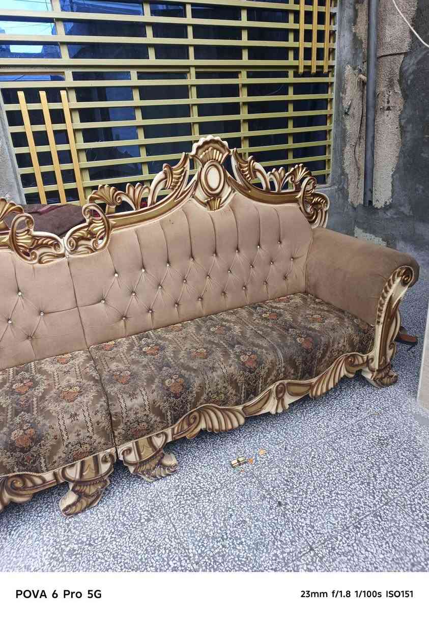 السلام عليكم ديوان مثل ما موظح بالصور السعر ٢٥٠ الف ***********
