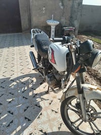 للبيع ٢٠٠١٧ سعرهه مناسب 07882969940 رقم صاحبه لطبلي خاص ماجوبك