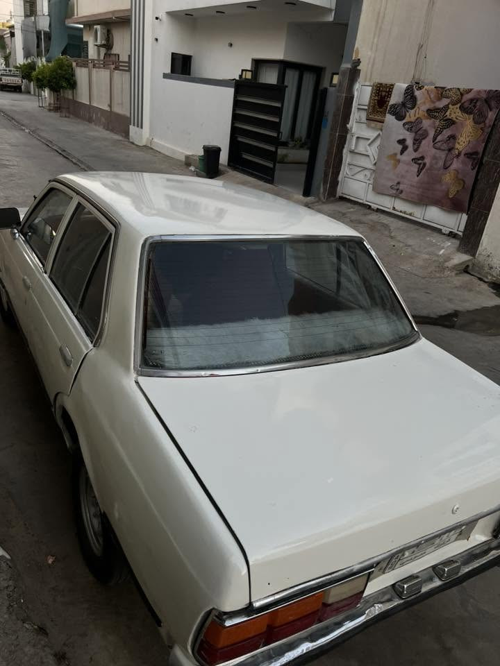 كرونا موديل 1980 رقم كركوك مشروع وطني شرط گير ومحرك تبريد ثلج سنوية عاج 2030 شرط التحويل بيها دفتر بنزين السيارة نظيفة مثل متشوفون السعر 38 وبيها مجال بسيط 
***********
