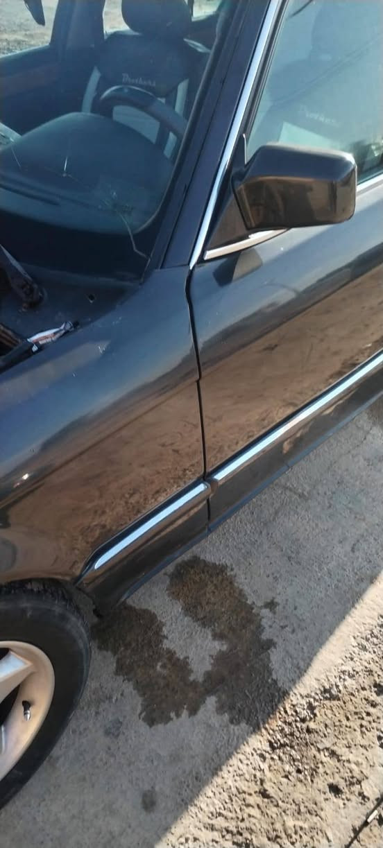 حياكم الله
بي ام 735 رقم ديالى ولعنوان ديالى 
الون اسود الموديل 91
محرك مفتوح ومكفول كير كهربايات حدادية جديد
جام كهربائي كشنات كهربائي 
ترايك للبصرة سعر 60وبيهة مجال 
رقم صاحب السيارة ***********
مكلف بنشر
ا
