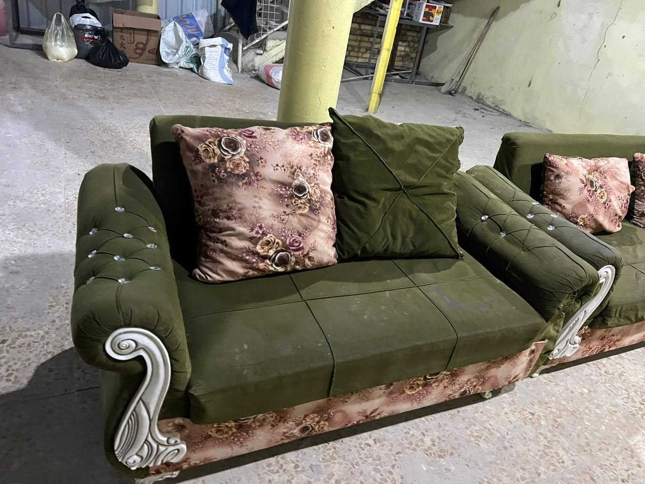 ميز طعام 6 كراسي سلايت سعره 140 مابي ضرر 
تخم قنفات 5 قطع 10 نفرات نضيف تسكام سعره 250 الشراي يتفضل خاص او الاتصال *********** بي واتساب مكاني نجف النجف, العراق
