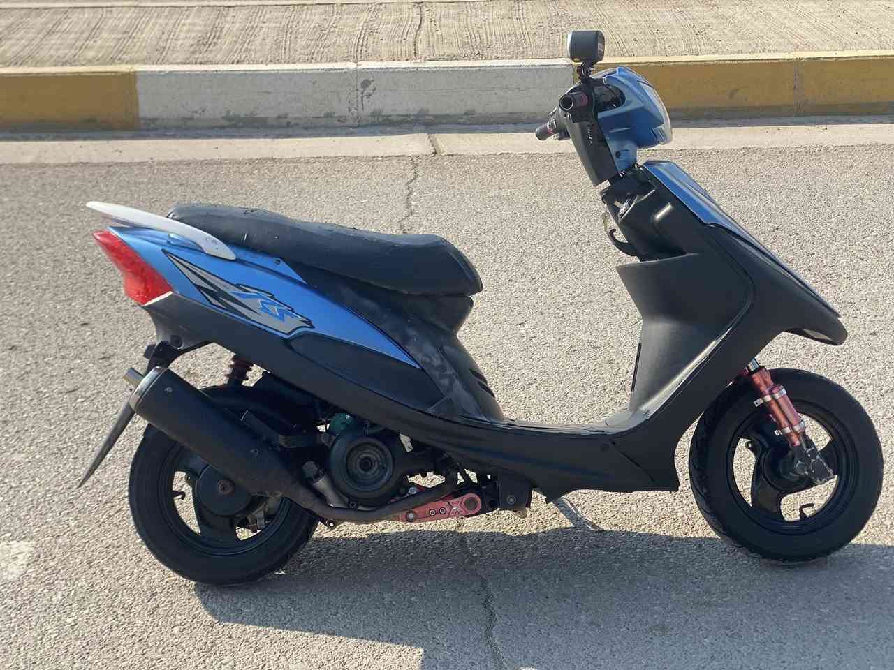 السلام عليكم دراجه ماكس عدله للبيع نضافه مثل ما تشاهد ونصبه حلوه السعر يعجبك 600 وبيه مجال هاذه رقم ***********
