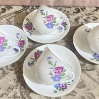 ٤ اكواب • اكواب شاي وحليب • غير مستخدم