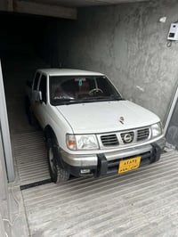 نيسان بيكاب • ٢٠٠١ • رقم سليمانية