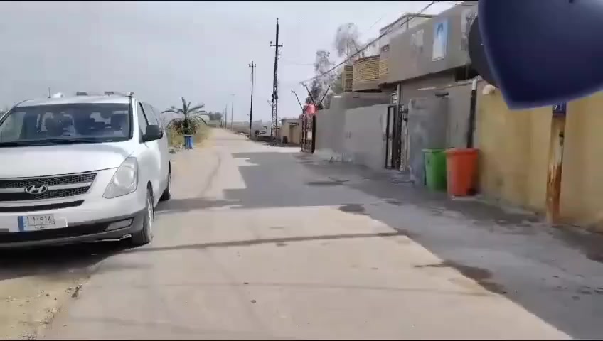 السلام عليكم ورحمه الله وبركاته
بيت مساحه ٢٠٠م 
المكان منطقه بدران  بجوار جامع شهيد الجمعه 
جنس العقار  طابو زراعي سند 25 
ويحتوي على 
&استقبال خارجي 
&حولي (صاله)
&ثلاث غرف نوم 
&مطبخ 
وملحقات صحيات كما موضح بالتصوير

#ملاحظه 
للبيع او المراوس حسب الاتفاق والرغبه


**إذا كنت صاحب هذا الإعلان وتريد حذفه لأي سبب، رجاءا أرسل رسالة إلى الدعم الفني**