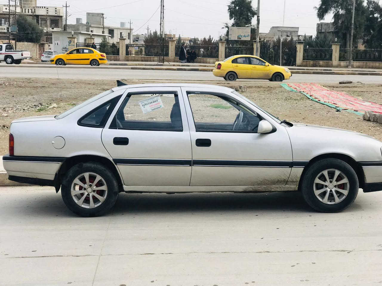 السلام عليكم
اوبل فكتره حجم 18 موديل 91 شرط المحرك والكير كابون بانزين طخم تاير جديد صدر طخم جديد صبغ جماليه رقم نينوى 
السعر 40 وبيها مجال 
العنوان موصل الأيمن
***********
