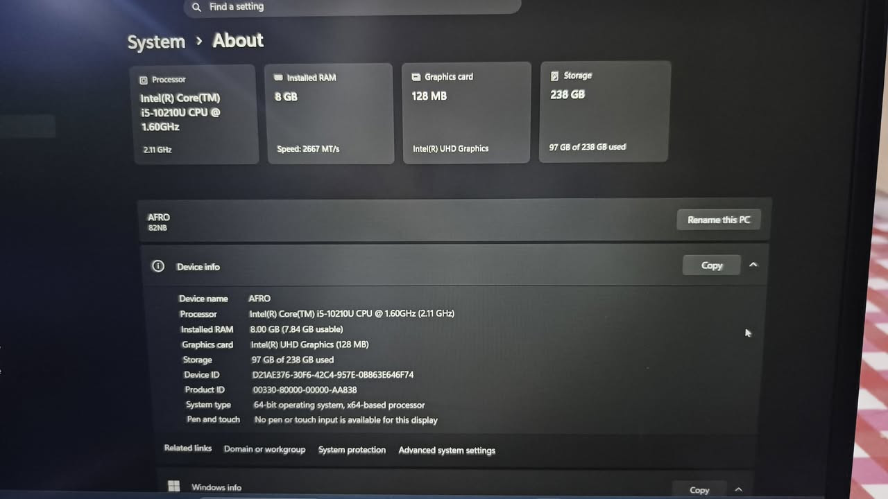 لابتوب لينوفو ⁦⁦lenovo⁩⁩ ⁦⁦laptop⁩⁩ ⁦⁦82nb⁩⁩ نظيف ⁦⁦100⁩⁩% استعمال قليل 
معالج Intel Core i5-10210U
RAM 8
المساحة 256GB
الشاشة مقاس 15.6 بوصة، وبدقة FHD (1920x1080)، مضادة للتوهج (Anti-glare).
صوت ستريو
البطارية 35 واط
وزن خفيف ومناسب للتنقل
سريعة بالاداء ومثالية للدراسة والالعاب الخفيفة
نظيفة حيل اخو الجديد
سعرها قفل 450 ومتحصل هيج نظافة بهل سعر بس مستعجل على البيع
تواصل وياي على هذا الرقم ***********

