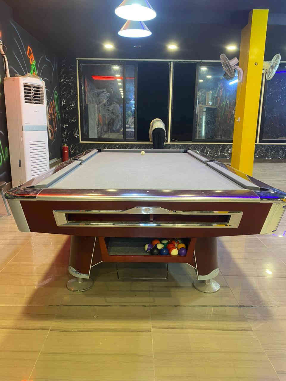 ميز سوبر ماستر AKعدد 2 سعر الواحد 9 ورقات وبيه مجال بسيط جدد ما خاذهن  نقل عليك  لتواصل ***********
