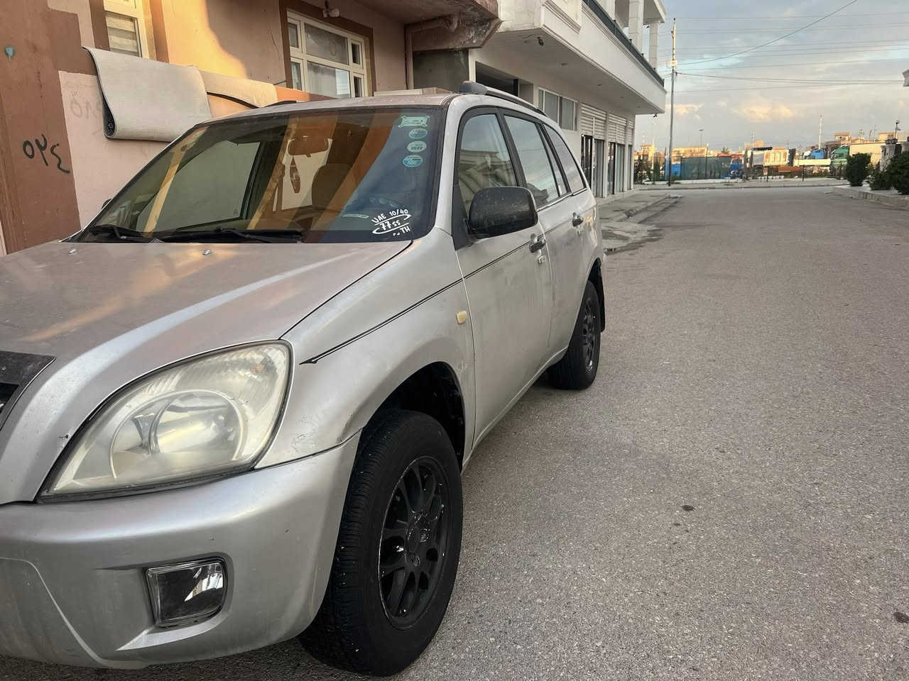 Chery tiggo 2011
بۆ فڕۆشتن گێڕ حادی 
گێڕو مەکینە بەشەرت 
دەعموو لێدراو بەشەرت 
سەیارەکە ساخە 
سڵایدە دو کوشن هیتەر 
نرخی ٣٤ مەجەل
ژ.م ***********
شوێن  رانیە
