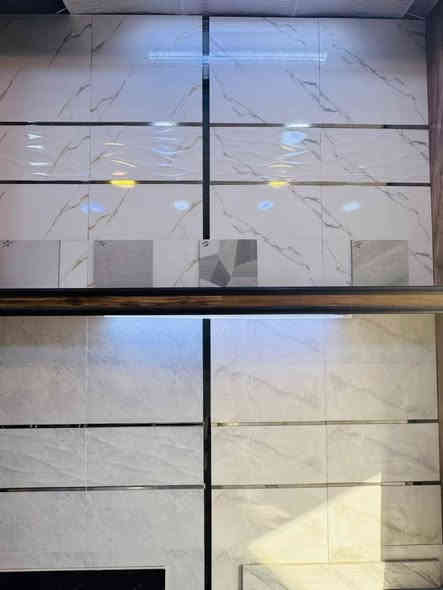 � الكاشي، السيراميك، والبورسلين متوفرة الآن بالتقسيط المريح مع أنسب الأسعار للتقسيط!

بالإضافة إلى مواد البناء الأساسية مثل: الحديد، الأسمنت، البلوك، الرمل، الحصى، والجص.

 إجراءات سهلة – تقسيط ميسر للموظفين

 بدون ماستر – تسديد يدوي

 توصيل سريع وخدمة موثوقة

 ابدأ مشروعك اليوم!

 *********** – ***********

 العنوان: كوكجلي قرب برج التلفزيون

[#الموصل](https://web.facebook.com/hashtag/%D8%A7%D9%84%D9%85%D9%88%D8%B5%D9%84?__eep__=6&__cft__[0]=AZWcEpUBdx_2K68fu_iqAcuWO7Q_RSvWFoeTrgWFE3qB_BDhSspPyGDAIGyLTSa0KEIlaKHNzaCOqsSoBGJdw6gmbeTEv92rMApKfwWMisjxUzU8BLcUMEzxVkt3Cl-uIRv3UHxJZAv6NoLpVOSUt-KBBMfePyAxFOnpeY0Y5cCVbve6awKL8zfUXzoJRYfsA68UMC5_hgI7sg6i5hQb-m0y&__tn__=*NK-R) [#بناء](https://web.facebook.com/hashtag/%D8%A8%D9%86%D8%A7%D8%A1?__eep__=6&__cft__[0]=AZWcEpUBdx_2K68fu_iqAcuWO7Q_RSvWFoeTrgWFE3qB_BDhSspPyGDAIGyLTSa0KEIlaKHNzaCOqsSoBGJdw6gmbeTEv92rMApKfwWMisjxUzU8BLcUMEzxVkt3Cl-uIRv3UHxJZAv6NoLpVOSUt-KBBMfePyAxFOnpeY0Y5cCVbve6awKL8zfUXzoJRYfsA68UMC5_hgI7sg6i5hQb-m0y&__tn__=*NK-R) [#ترميم](https://web.facebook.com/hashtag/%D8%AA%D8%B1%D9%85%D9%8A%D9%85?__eep__=6&__cft__[0]=AZWcEpUBdx_2K68fu_iqAcuWO7Q_RSvWFoeTrgWFE3qB_BDhSspPyGDAIGyLTSa0KEIlaKHNzaCOqsSoBGJdw6gmbeTEv92rMApKfwWMisjxUzU8BLcUMEzxVkt3Cl-uIRv3UHxJZAv6NoLpVOSUt-KBBMfePyAxFOnpeY0Y5cCVbve6awKL8zfUXzoJRYfsA68UMC5_hgI7sg6i5hQb-m0y&__tn__=*NK-R) [#موادبناء](https://web.facebook.com/hashtag/%D9%85%D9%88%D8%A7%D8%AF%D8%A8%D9%86%D8%A7%D8%A1?__eep__=6&__cft__[0]=AZWcEpUBdx_2K68fu_iqAcuWO7Q_RSvWFoeTrgWFE3qB_BDhSspPyGDAIGyLTSa0KEIlaKHNzaCOqsSoBGJdw6gmbeTEv92rMApKfwWMisjxUzU8BLcUMEzxVkt3Cl-uIRv3UHxJZAv6NoLpVOSUt-KBBMfePyAxFOnpeY0Y5cCVbve6awKL8zfUXzoJRYfsA68UMC5_hgI7sg6i5hQb-m0y&__tn__=*NK-R)
