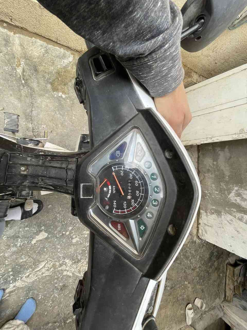 للبيع *********** مديل (2020)/اوراقه كامله و مدفوع كمرك  الملاحضات مفتوح وعايزه ترتيب شويا الماطور شلعته حلوه
